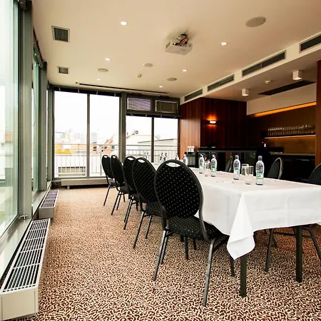 Hotel Avance 4*