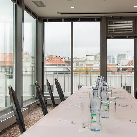 Hotel Avance 4*