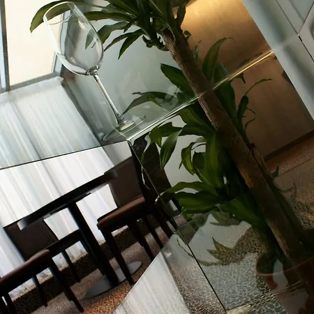 Avance Hotel