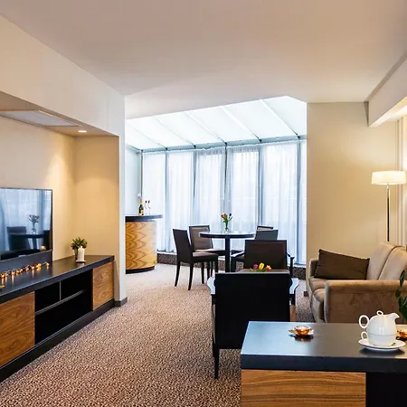 Avance Otel Bratislava