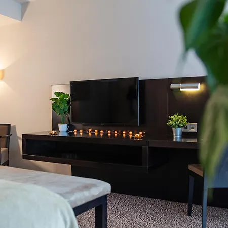 Avance Hotell